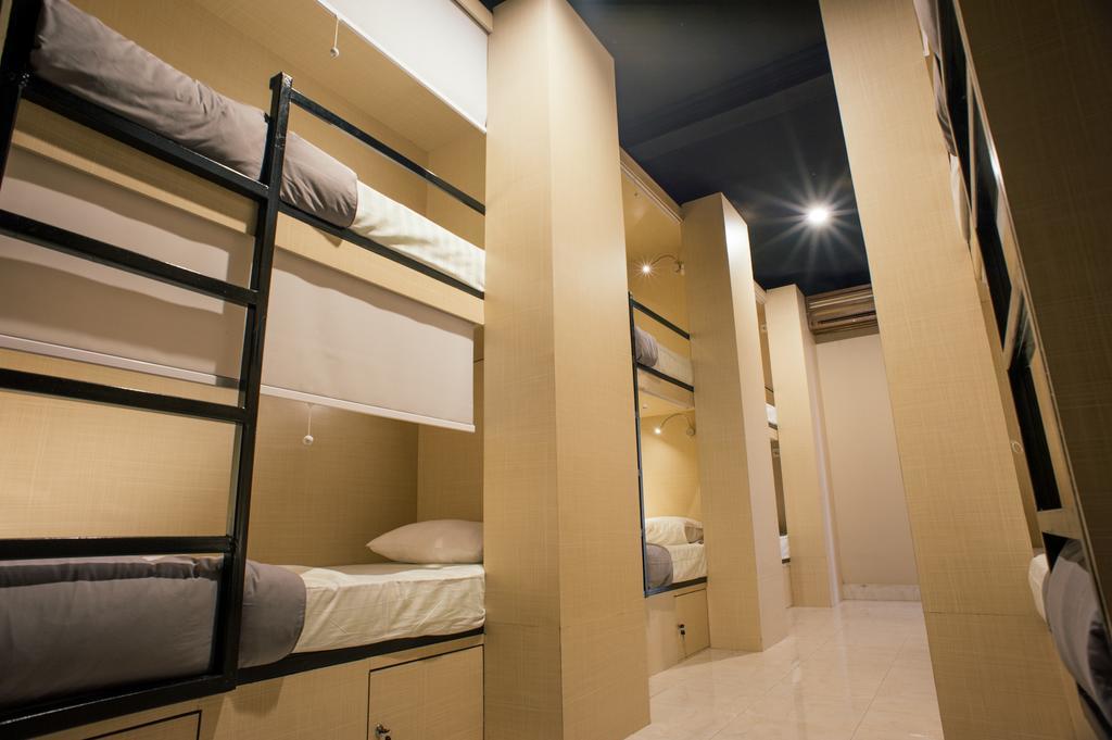 Bedplus Backpacker Kuta Легиан Номер фото